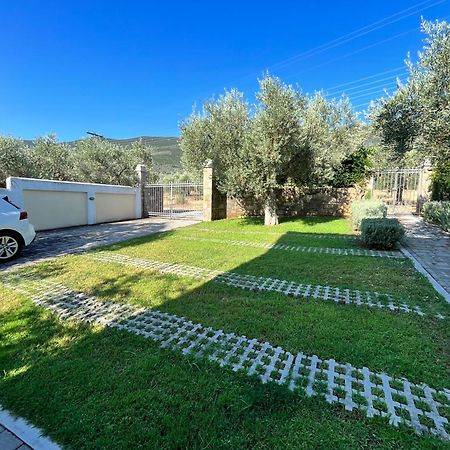 Villa Liana Sourpi Exterior photo
