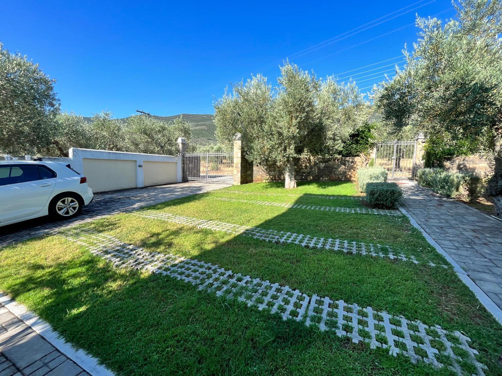 Villa Liana Sourpi Exterior photo