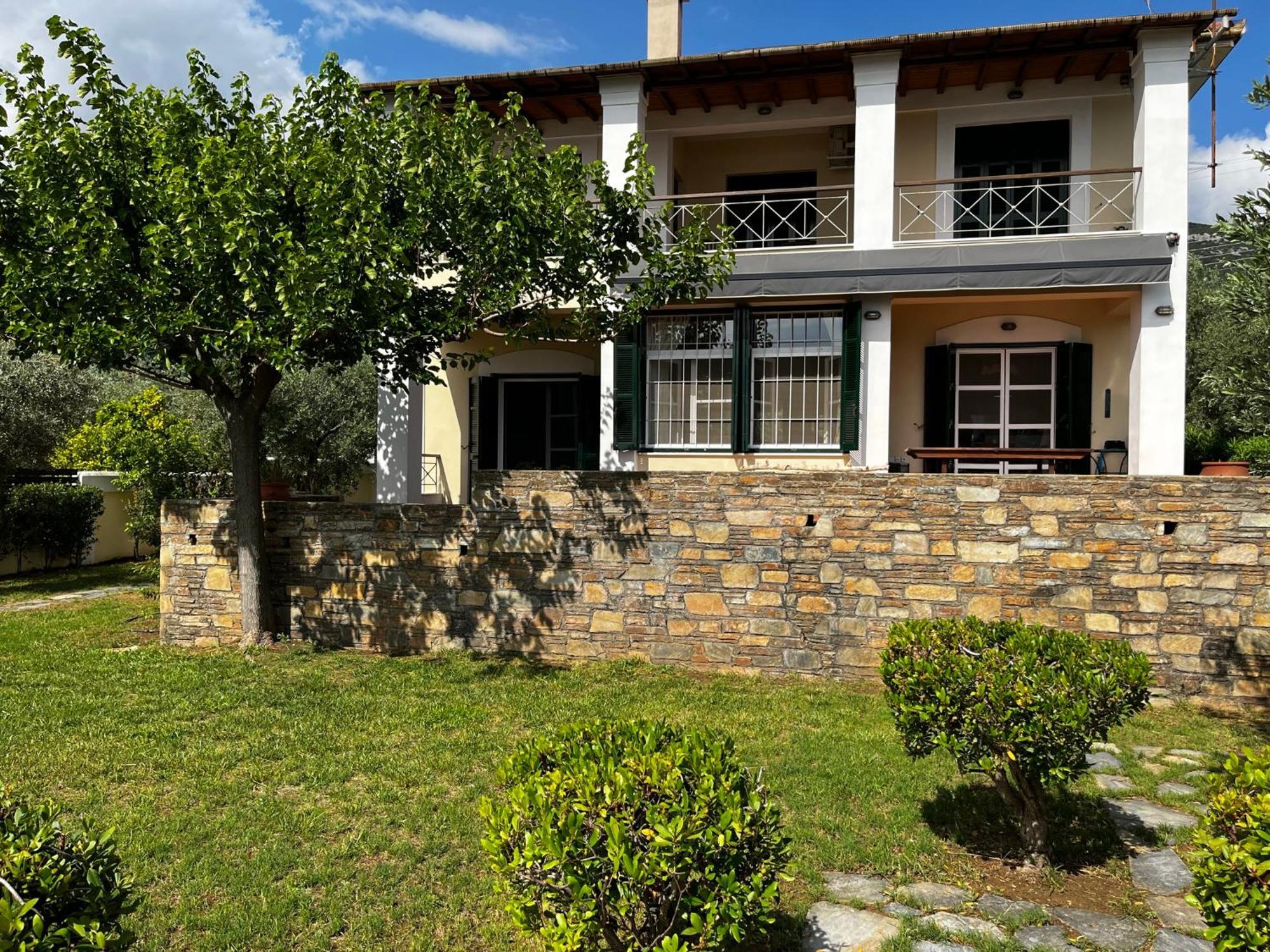 Villa Liana Sourpi Exterior photo
